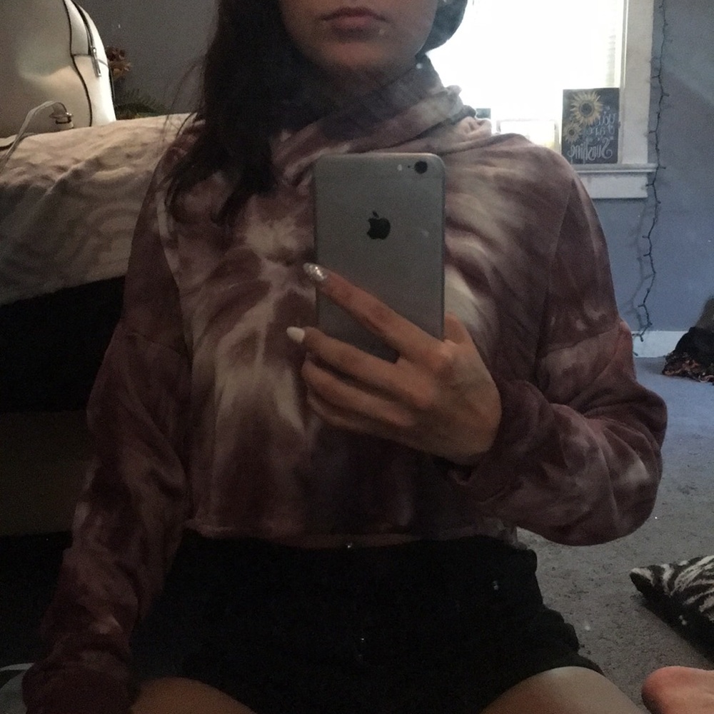 rue 21 purple tie dye cropped hoodie! medium